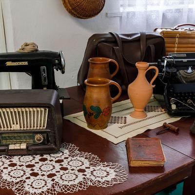 Dedina Mladeze Izba Revolucnych Tradicii 5